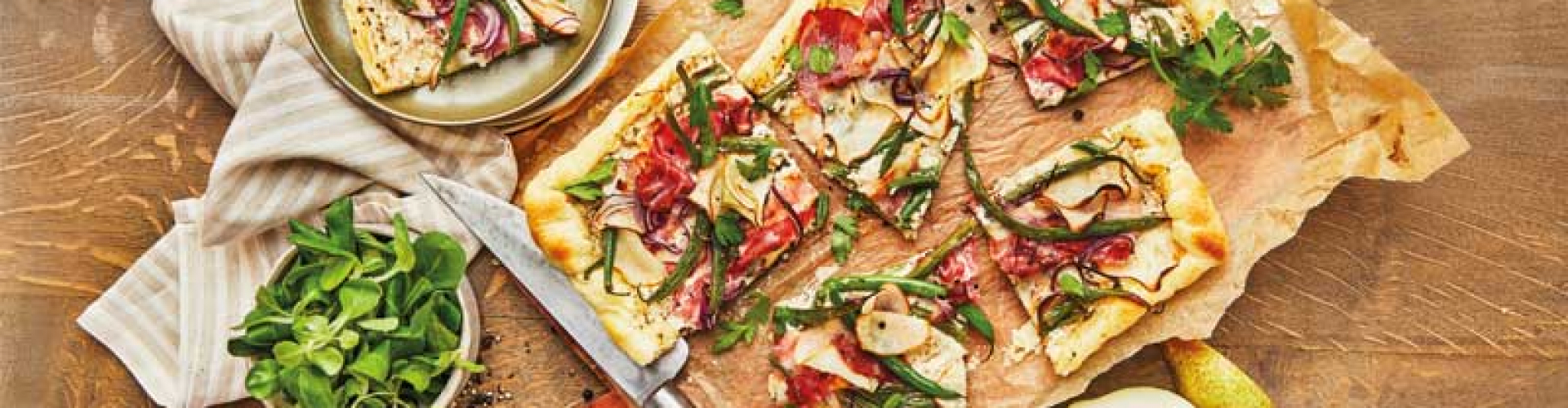 Tarte mit Birnen, Bohnen und Speck